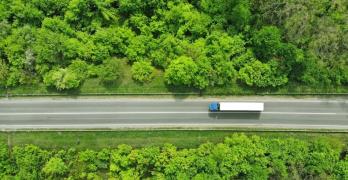 Camion roulant avec arbres